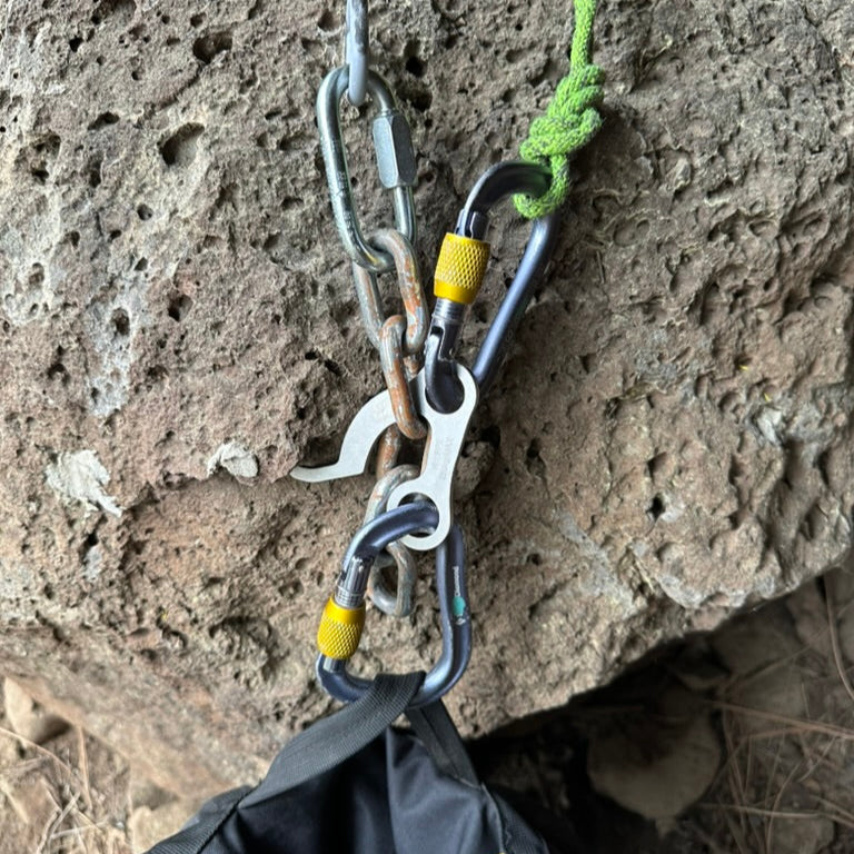Solo Haul Hook